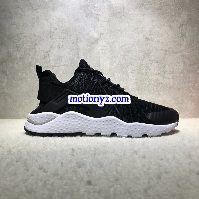 Nike Air Huarache Embroider Black White